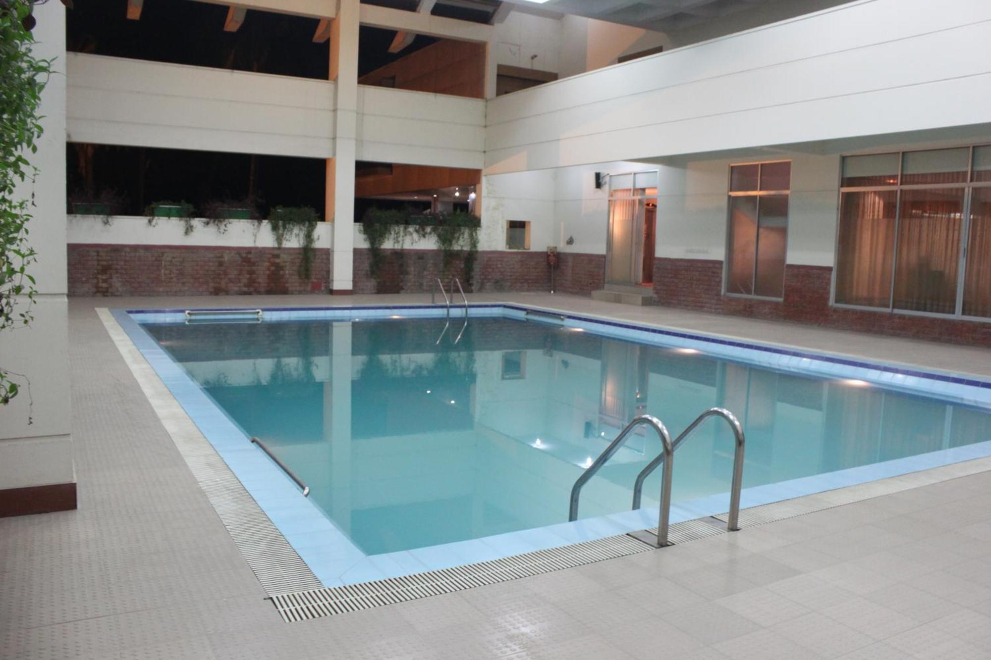 Nirvana Inn 巴纳内拉斯 客房 照片