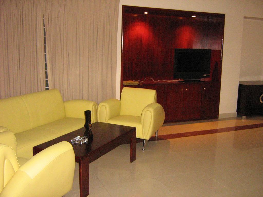 Nirvana Inn 巴纳内拉斯 客房 照片