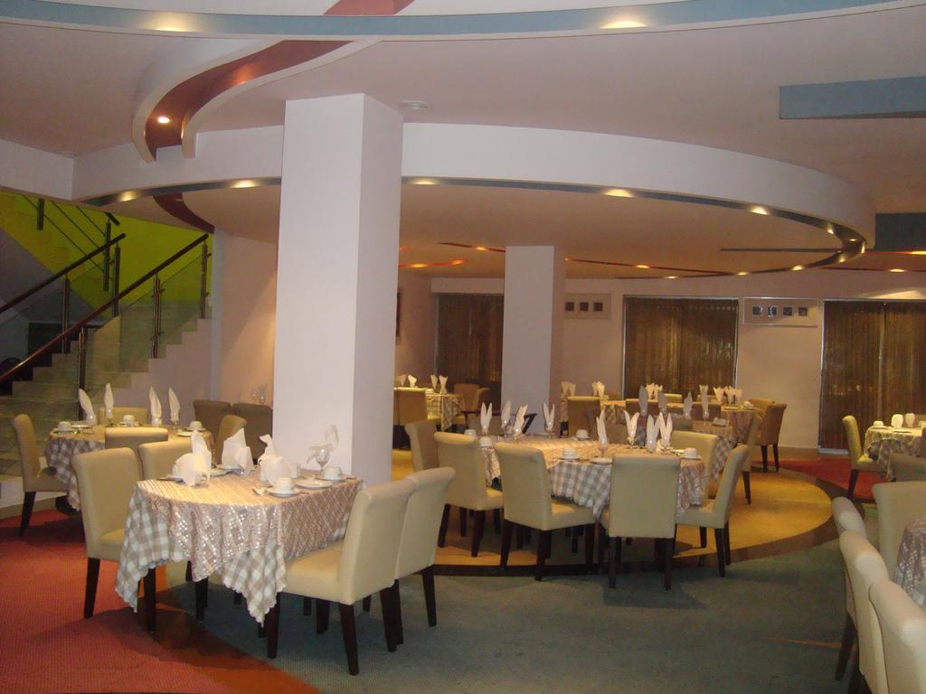 Nirvana Inn 巴纳内拉斯 客房 照片