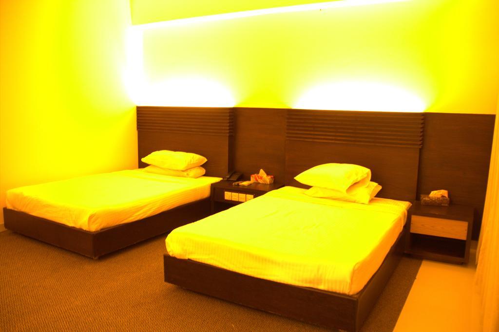 Nirvana Inn 巴纳内拉斯 外观 照片
