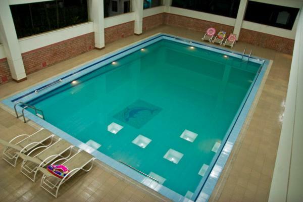 Nirvana Inn 巴纳内拉斯 外观 照片